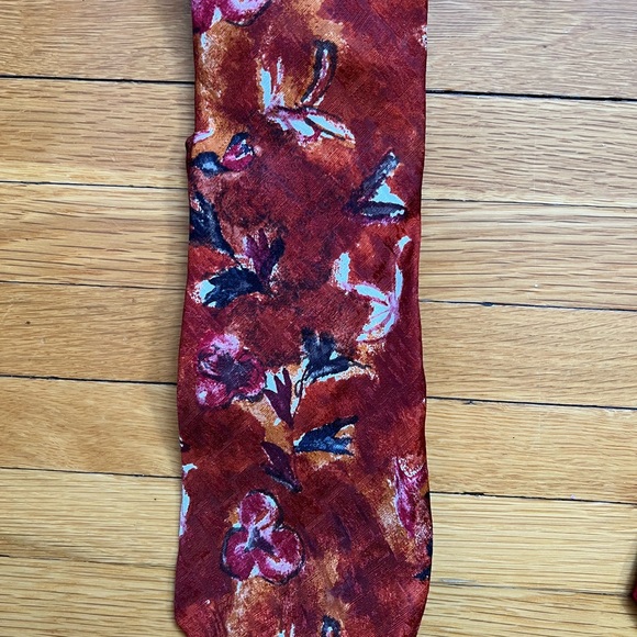 LOT OF 2 UNGARO SILK TIES - Picture 5 of 5